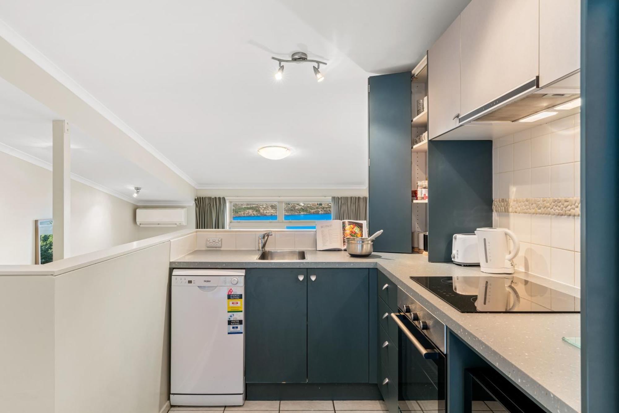 2-Bedroom Apartment With Lake & Mountain View - Beechwood Κουίνσταουν Εξωτερικό φωτογραφία